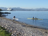Κωπηλασία: Στιγμιότυπα από τα μαθήματα κωπηλασίας το πρωί του Σαββάτου έξω από τις εγκαταστάσεις του ΝΟΠ