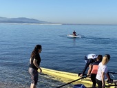 Κωπηλασία: Στιγμιότυπα από τα μαθήματα κωπηλασίας το πρωί του Σαββάτου έξω από τις εγκαταστάσεις του ΝΟΠ