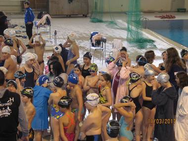 ΝΟΠ: Κολυμβητικό Τμήμα – προαγωνιστική ομάδα. Χειμερινοί Αγώνες της Περιφέρειας – Επιτυχής ολοκλήρωση των αγώνων και η συνεστίαση προς τιμή των πρωταγωνιστών